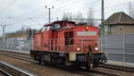 DB Cargo AG mit   298 329-4  [NVR-Nummer: 98 80 3298 329-4 D-DB] am 31.01.20 Berlin Blankenburg. 