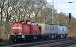 DB Cargo AG (D) mit  298 329-4  [NVR-Nummer: 98 80 3298 329-4 D-DB] und Containertragwagen  am 17.12.20 Durchfahrt Bf.