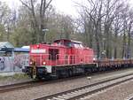 298 330 mit Bahn-Bauzug in Groß Kreutz, 04.04.17
