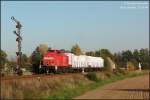 298 321 mit einem bergabezug nach Senftenberg am Abzw. Srchen, 13.10.08.