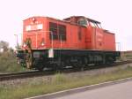 Diese Lok kam 1968 als V100 065 zur Welt. Spter bezeichnet als 110 065 und 201 065-4; 1992 zu 298 065-4 umgebaut. Hier am 7.05.05 in Wismar unterwegs.
<a href= http://www.bahnbilder.de/kauf  target= _blank ><img src= http://www.bahnbilder.de/counter/counter_new.php?key=427745577  alt= Bahnbilder.de  title= bahnbilder.de  border= 0 ></a>

