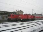 Hier 114 034-4 mit einem RE3 nach Elsterwerda und 298 308-8, diese Loks standen am 23.12.2009 in Angermnde.