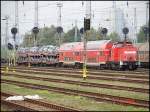 Br 298 080-3 rangierte mit dem Autozug den vor ein paar Minuten eine 120 in den Seehafen Rostock gebracht hat. 2.9.06