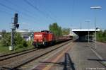 298 335-1 ex DR 111 035-2 mit einem Güterzug in Brandenburg in Richtung Kirchmöser unterwegs.