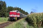 345 295-0 der DEW (Dampfeisenbahn Weserbergland e.V) mit dem Sonderzug von Stadthagen West nach Rinteln, am Zugende die 52 8038, fotografiert bei Obernkirchen am 01.10.2017
