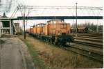 Im Betriebsbahnhof Berlin Schneweide stande im Mrz 1998 die 346 851 zusammen mit nicht mehr bentigten Rangierloks.
