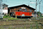Rangierlok 345 118 am 13.06.2001 im Bw. Wismar.