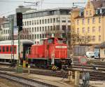 362 872-4 ruht am 21.03.10 in Mnchen-Ost am Auto/Nachtzugterminal, bevor sie am Abend wieder fleiig Urlaubszge Richtung ganz Europa zusammenstellen wird.