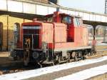 362 921-9 der DB Schenker Rail Deutschland AG Halle steht abgestellt am 28. Januar 2013 im Hauptbahnhof von Halle. 