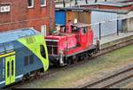 363 147-0 (DB V 60) DB ist mit 445 018-8 (Bombardier Twindexx Vario) von DB Regio Schleswig-Holstein (DB Regio Nord) im Gleisvorfeld von Kiel Hbf abgestellt.
Aufgenommen von der Gablenzbrücke. Da die Brüstung teilweise verglast ist, konnte ich nicht weiter nach rechts gehen.
[2.8.2019 | 16:10 Uhr]