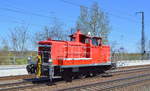 DB Cargo AG [D] mit  363 188-4  (NVR:  9880 3 363 188-4D-DB ) Richtung Rbf. Seddin am 27.04.21 Durchfahrt Bf. Saarmund.