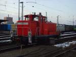 363 628-9 und ihr Lokrangierfhrer warten auf die Rangierfreigabe in Basel Bad Bf. 14.02.09