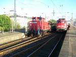 363 162-9 und 115 383-2 stehen in am 27.06.08 um 20:36 im Bahnhof Hamburg - Altona