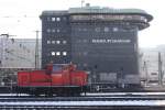 Die BR 363 679-2 vor dem Bw Frankfurt am Main am 5.1.10.