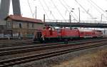 363 677 zieht am 05.03.11 eine RB-Garnitur vorbei am Rbf Halle(S) Richtung Bitterfeld.