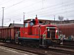 Die Aalener Rangierlok 363 209-8 (zwar in Stuttgart beheimatet, glaube ich, bleibt aber immer in Aalen) am 04.01.07 steht kalt mit ein paar Hochbordwagen im Gterwagenabstellplatzbereich des Aalener