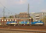 7.4.19 Göttingen. 3 Maschinen der evb (Elbe-Weser-Logistik) bei der Sonntagsruhe vor dem Fahrdienstleiter-Stellwerk.
363-734 / 365 130 / 266 001