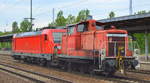 DB Cargo Deutschland AG mit 363 163-7 (9880 3 363 163-7 D-DB) am Haken von  187 144  [NVR-Number: 91 80 6187 144-1 D-DB] als Lokzug am 20.05.19 Bf.