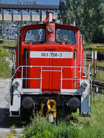Dieses Rangierlokomotive 363 706-3 war Anfang August 2020 unweit der Lokwelt Freilassing abgestellt.