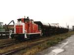 Drei verschiedene Lackierungen der BR 364: 364 391-3 mit einem bergabegterzug in Nordhausen am 15-10-1997.