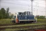 Noch in blau zeigte sich BR 364 414-3 im Sommer 2002 in Rostock Hbf.