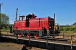 V60 447 (364 447-3) 05.05.18 beim Lokschuppenfest in Hanau auf der Drehscheibe