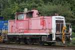 Die 365 822 (Letzte HU 27.7.1999/Stationierung Nrnberg Rbf)am 2.9.10 gezogen von MWB V2105 in Ratingen-Lintorf  Weiss jemand wo die Lok hingezogen wurde???