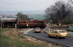 Interessante BÜ-Szene am 3.4.1981 bei Ransbach.