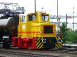 Diese O&K Lokomotive dient im Duisburger Hafen als Rangierlok. Das Bild stammt vom 20.07.2009