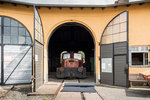 Kleinlok im Lokschuppen Selb. Der Modell- und Eisenbahnclub Selb-Rehau e.V. hat sich der Erhaltung regionaler Eisenbahnfahrzeuge verschrieben insbesondere der Werkslokomotiven der hier ansässigen keramischen Industrie. 21.05.2016