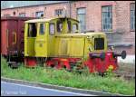 Kleindiesellok der Firma Jade Stahl bei Rangierarbeiten auf dem Sdgleis in Wilhelmshaven.31-07-2009