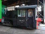 Die Diesellokomotive 100 211-2 Anfang April 2018 im Sächsischen Eisenbahnmuseum Chemnitz-Hilbersdorf.