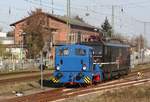 Werkslok 312 055-7 rangiert die EBS 155 007-8 auf ihren Wochenendschlafplatz aufs Werksgeände Zuckerfabrik Anklam / Bioethanolwerk.Anklam / Werkstrasse Grenze DB-Anlage am 11.04.2020