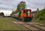 Historisches Eisenbahnwochenende Benndorf–Staßfurt    Nach der Rückkehr aus Egeln pflückt 312 167-0 (102 167-4) die Wagen des Sonderzuges am Lokschuppen Staßfurt auseinander.