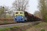 Paulix 15 der TME kommt mit den Schotterwaggons in den Bahnhof von Hagenow Stadt gefahren. 17.04.2011