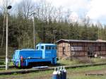 Kleindiesellok LKM V22 am ehemaligen Bahnhof Berbersdorf, es ist die Lok des Abbauzuges; 01.05.2006  