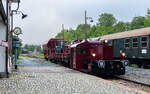 323 593 der DSB stellt ihren Fotog�terzug im Bahnhof F�tzen bereit 22.8.26
