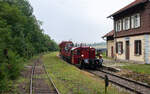 323 593 mit dem G 1002 (F�tzen - Zollhaus-Blumberg) beim Halt im Bahnhof Epfenhofen 22.8.26.