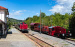 Begegnung zwischen 212 261 mit dem WTB 2 (Zolhaus-Blumberg - Weizen) und 323 593 mit der Sperrf 1008 (F�tzen - Epfenhofen) im Bahnhof F�tzen 22.8.26