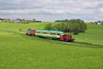 Im Frühjahr 2023 kam bei der Chiemgauer Lokalbahn ein Ersatzzug zum Einsatz.