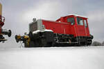Die 1965 von Gmeinder als Kö 11 221 an die DB gelieferte Kleinlok 332 221 bei der DB Regio als  Gerät für den internen  Verschub  am 29.01.2005 im Bw. Kempten.