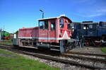 Impressionen von den Rieser Dampftagen im Bayerischen Eisenbahnmuseum: Seitenansicht der Köf III der Bayernbahn GmbH.