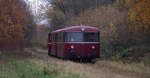 Ein Blick auf einem Schinenbus von der ZLSM und vorne fährt 332-3 von der ZLSM aus Simpelveld(NL) nach Kerkrade(NL) und fährt in Spekholzerheide-Kerkrade(NL) in Richtung Kerkrade(NL). Aufgenommen in Spekholzerheide-Kerkrade(NL). 
Am Kalten Nachmittag vom 1.12.2019.