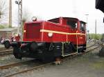Kf 3 steht vor einer Drehscheibe in Bochum Dahlhausen am 16.4.2011