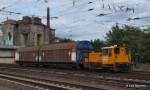 335 053-5 VWE rangiert am 27.08.13 Schiebewandwagen aus einem Industrieanschluss in den Verdener Gterbahnhof, um sie dort an den bergabezug Richtung Hannover bereit zu stellen.