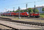 335 131-9 (Köf III) rangiert mit 146 110-2  Baden-Württemberg erfahren  und einigen Doppelstockwagen von DB Regio Baden-Württemberg im Bahnhof Offenburg.