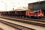 Kf 335 163-2 mit bergabegterzug Ehrang-Trier auf Trier Hauptbahnhof am 4-8-1994.