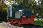 Die ehemalige Lok 609 der Südzucker AG (Deutz 11737/1934) auf dem Denkmalsockel (Frankenthal, 14.09.2025)