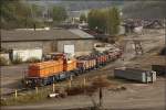 Lok 7 der DEUTSCHE EDELSTALWERKE in Httental-Geisweid rangiert am  Materiallager  mit einigen Waggons. (28.09.2009)