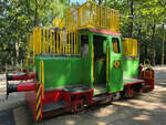 Im Zoo Dortmund habe ich im August 2026 auf einem Spielplatz diese Sch�ma CHL-80R (3014) fotografiert.